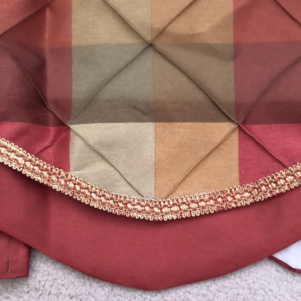 Beautiful Lined Valance - Picture 6 of 8